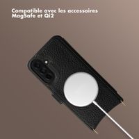 Selencia Étui Riva avec MagSafe et cordon de téléphone Samsung Galaxy A37 (5G) - Noir