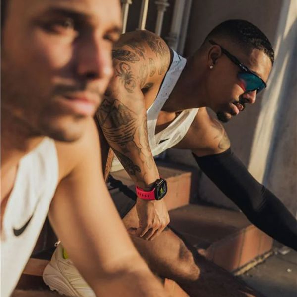 Nomad Bracelet Tempo en silicone Apple Watch Series 1 - 11 / SE / Ultra (44/45/46/49 mm) - Coral