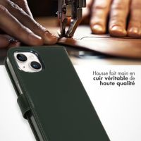 Selencia Étui de téléphone portefeuille en cuir véritable iPhone 15 - Vert