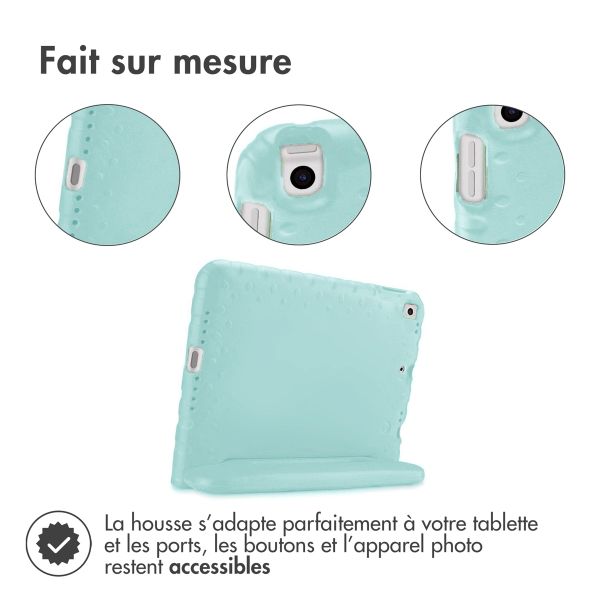 imoshion Coque kidsproof avec poignée iPad 9 (2021) 10.2 pouces / iPad 8 (2020) 10.2 pouces / iPad 7 (2019) 10.2 pouces - Soft Blue