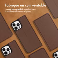 Accezz Étui de téléphone Slim Folio en cuir de qualité supérieure Apple iPhone 13 Pro Max - Brun