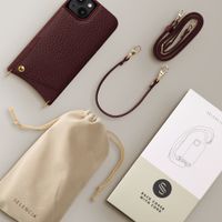 Selencia Coque de télephone Nova avec cordon et porte-cartes Apple iPhone 14 / 13 - Bold Burgundy