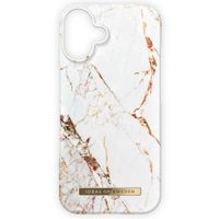 iDeal of Sweden Coque Fashion iPhone 16 - Carrara Gold