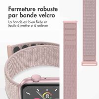 imoshion Bracelet en nylon⁺ Apple Watch Series 1 á 9 / SE (38/40/41 mm) | Series 10 (42 mm) - Light Pink