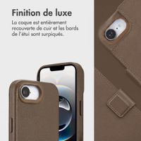 Accezz Étui de télephone portefeuille en cuir 2-en-1 avec MagSafe Apple iPhone 17e / 16e - Marron café