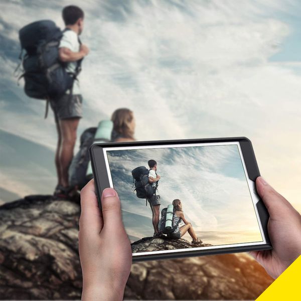 Accezz Coque Rugged Back Apple iPad 9 (2021) 10.2 pouces / iPad 8 (2020) 10.2 pouces / iPad 7 (2019) 10.2 pouces - Noir