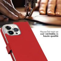 Selencia Étui de téléphone portefeuille en cuir véritable iPhone 14 Pro Max - Rouge