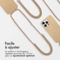 imoshion Coque arrière Color avec cordon amovible et MagSafe Apple iPhone 15 Pro Max - Nude