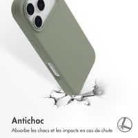 Accezz Coque Liquid Silicone avec MagSafe Apple iPhone 17 Pro - Cooper Green