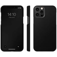 iDeal of Sweden Coque Atelier iPhone 12 (Pro) - Intense Black