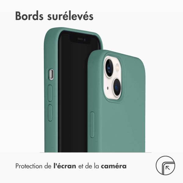 Accezz Coque Liquid Silicone Apple iPhone 13 - Vert foncé