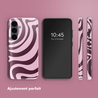 Selencia Coque arrière Vivid Samsung Galaxy S24 - Wavy Swirl Pink Plum