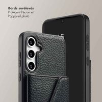 Selencia Coque à cordon avec porte-cartes enveloppe Sera Samsung Galaxy S24 FE - Noir