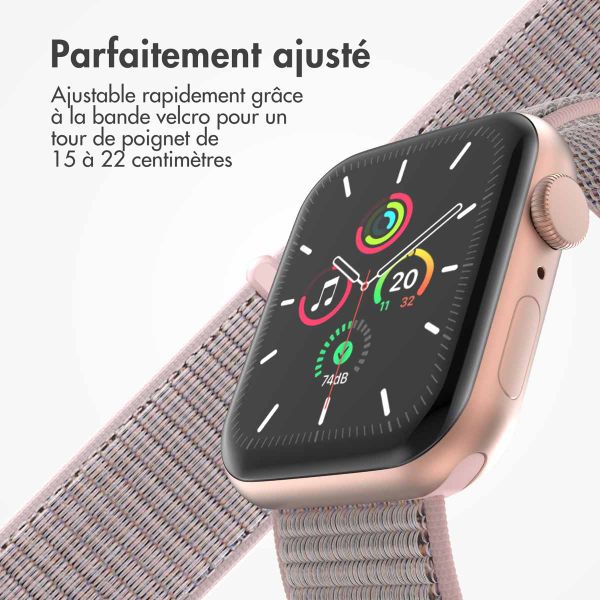 imoshion Bracelet en nylon Apple Watch Series 1 t/m 11 / SE / Ultra (44/45/46/49 mm) - Sand Pink