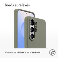 Accezz Coque Liquid Silicone avec MagSafe Samsung Galaxy S26 Ultra - Cooper Green