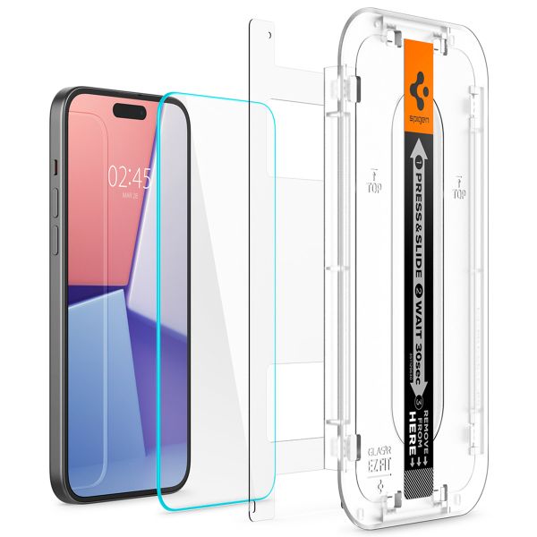 Spigen Protection d'écran en verre trempé GLAStR Fit + Applicator iPhone 16 / 15