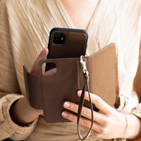 Selencia Étui de téléphone amovible en cuir végétalien iPhone 11