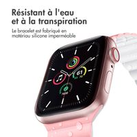 imoshion Bracelet magnétique en silicone Apple Watch Apple Watch Series 1 á 9 / SE (38/40/41 mm) | Series 10 (42 mm) - Rose / Blanc