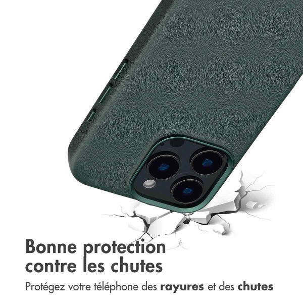 Accezz Coque arrière en cuir avec MagSafe Apple iPhone 16 Pro Max - Cedar Green