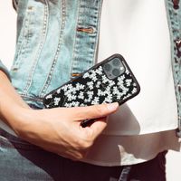 imoshion Coque Design Apple iPhone 13 - Fleur - Blanc / Noir