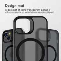 Accezz Coque Givrée Robuste avec MagSafe iPhone 15 - Noir