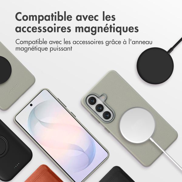 Accezz Coque arrière en cuir avec MagSafe Samsung Galaxy S26 - Light Grey