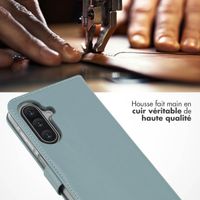 Selencia Étui portefeuille en cuir véritable Samsung Galaxy A17 - Bleu clair