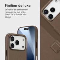 Accezz Étui de télephone portefeuille en cuir 2-en-1 avec MagSafe Apple iPhone 17 Pro - Marron café
