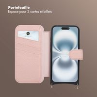 Selencia Étui Riva avec MagSafe et cordon de téléphone Apple iPhone 16 - Old Pink