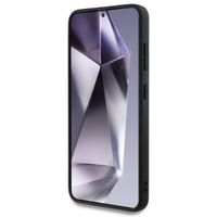 Guess Coque 4G Metal Logo Saffiano Samsung Galaxy S25 - Noir