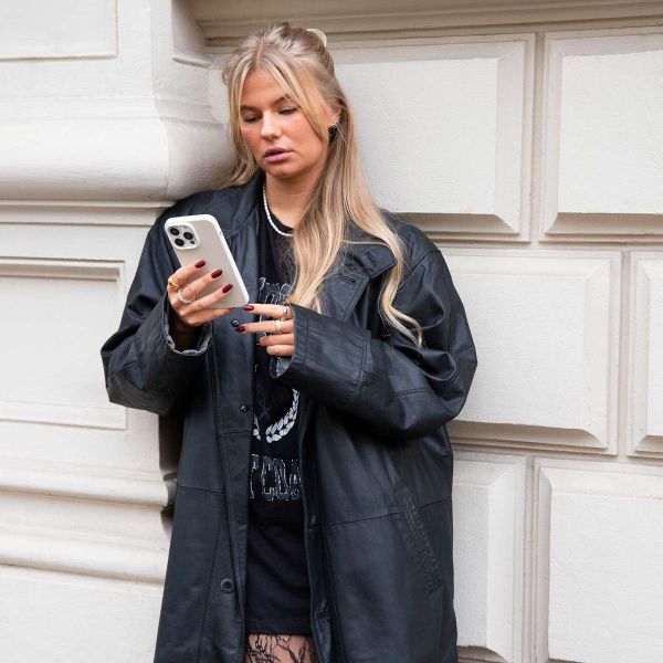 Holdit Coque Silicone Apple iPhone 16 Pro - Light Beige