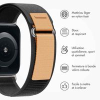 imoshion Bracelet en nylon Trail Apple Watch Series 1 á 9 / SE (38/40/41 mm) | Series 10 (42 mm) - Noir