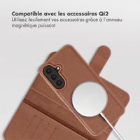 Selencia Étui portefeuille amovible Olyn avec MagSafe Samsung Galaxy A57 (5G) - Marron