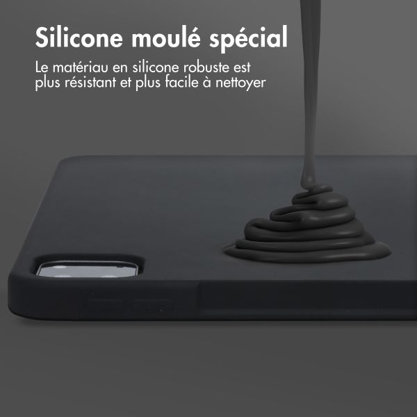 Accezz Coque Liquid Silicone avec porte-stylet Apple iPad Pro 12.9 (2022) / Pro 12.9 (2021) / Pro 12.9 (2020) - Noir
