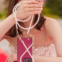 Dutchies Coque avec porte-cartes iPhone 16 Pro - Cordon de téléphone non inclus - Ruby