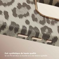 Selencia Coque Sabi imprimé panthère avec MagSafe Apple iPhone 15 Pro - Soft Ivory