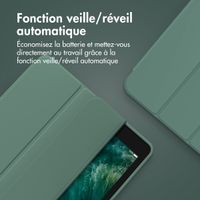 Accezz Étui de téléphone portefeuille Smart Silicone iPad 9 (2021) 10.2 / iPad 8 (2020) 10.2 / iPad 7 (2019) 10.2 - Vert foncé