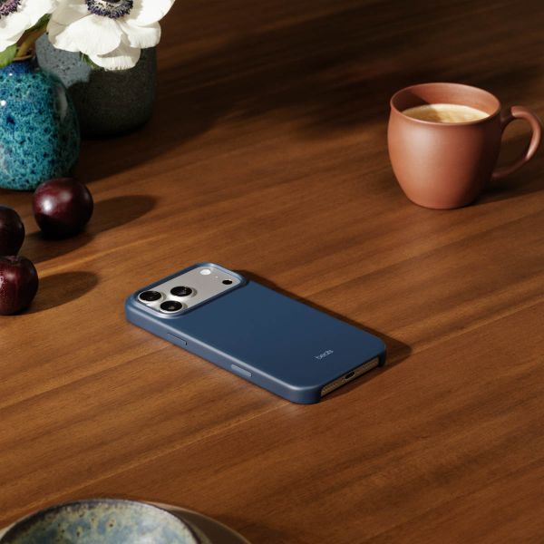 Beats Coque avec MagSafe et contrôle de caméra Apple iPhone 17 Pro - Bedrock Blue