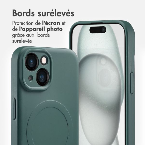 imoshion Coque Couleur avec MagSafe Apple iPhone 15 - Vert foncé
