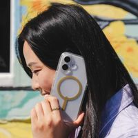 ZAGG Coque Milan Snap avec MagSafe Apple iPhone 16 - Gold Glitter