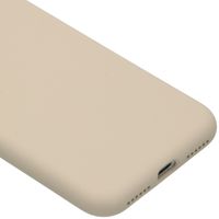 Accezz Coque Liquid Silicone Apple iPhone SE (2022 / 2020) / 8 / 7 - Stone