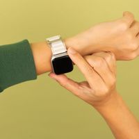 imoshion Bracelet en nylon Alpine Apple Watch Series 1 t/m 9 / SE (38/40/41 mm) | Series 10 / 11 (42 mm) - Blanc