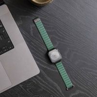 imoshion Bracelet en cuir magnétique Apple Watch Series 1 t/m 9 / SE (38/40/41 mm) | Series 10 / 11 (42 mm) - Vert