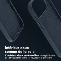 Accezz Coque arrière en cuir avec MagSafe Apple iPhone 17 Pro - Nightfall Blue