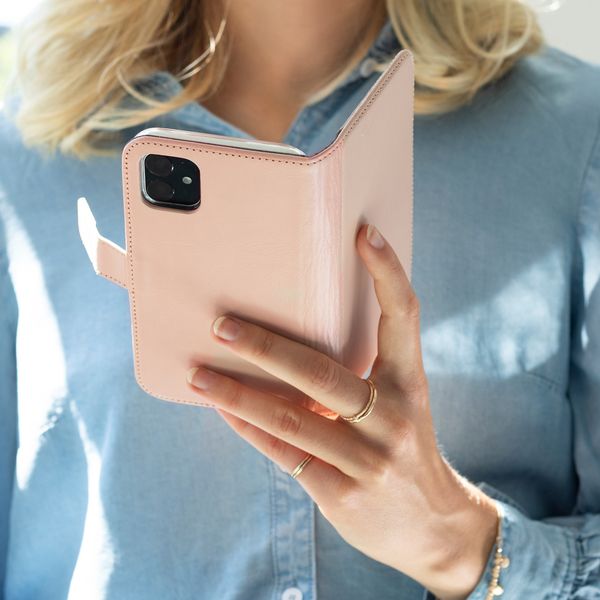 Selencia Étui portefeuille en cuir véritable Apple iPhone 11 - Dusty Pink