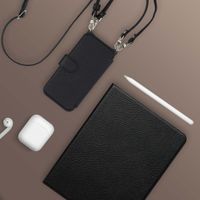 Selencia Étui Riva avec MagSafe et cordon de téléphone Samsung Galaxy S25 / S24 - Noir