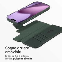 Accezz Étui de télephone portefeuille en cuir 2-en-1 avec MagSafe Apple iPhone 17 - Cedar Green