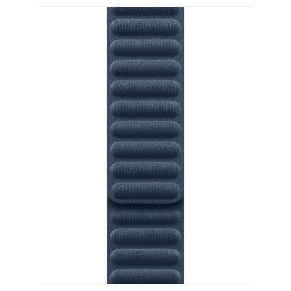 Apple Bracelet à maillons magnétique FineWoven Apple Watch Series 1 t/m 9 / SE (38/40/41 mm) | Series 10 / 11 (42 mm) - Taille M/L - Pacific Blue