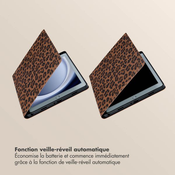 Selencia Coque tablette Sabi avec imprimé léopard Samsung Galaxy Tab A9 Plus - Mocha Brown