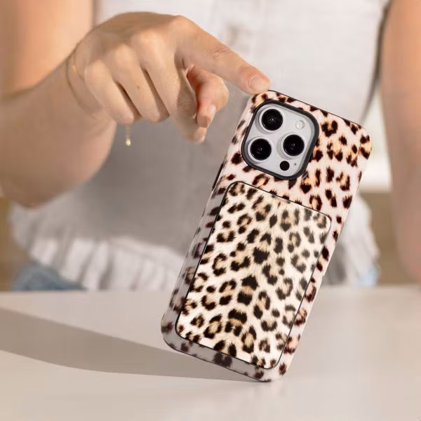 Selencia Powerbank Vivid 5 000 mAh - MagSafe et Qi2 - Noir / Leopard